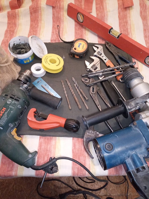 Набор инструментов сантехника