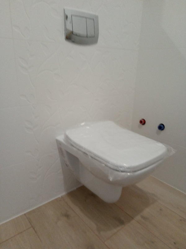 встановлення унітазу консольного